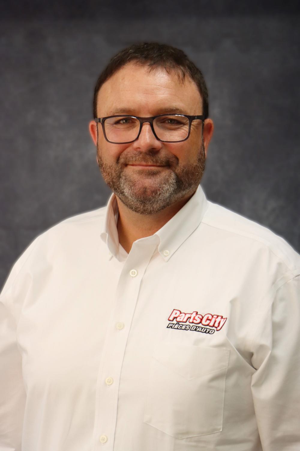 Steve Bujold, directeur des ventes pour l’Est du Canada chez Vast-Auto Distribution Steve Bujold, directeur des ventes pour l’Est du Canada chez Vast-Auto Distribution