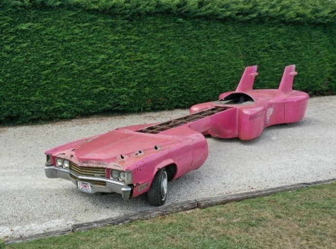 La Cadillac guitare d’Elvis refait surface