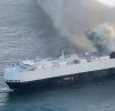 Un autre bateau de transport d’autos prend feu !