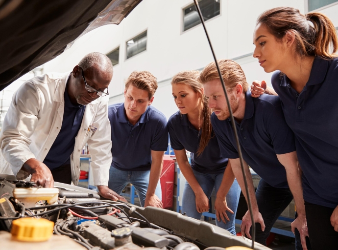 CO-OP program: a lever for the next generation in dealerships