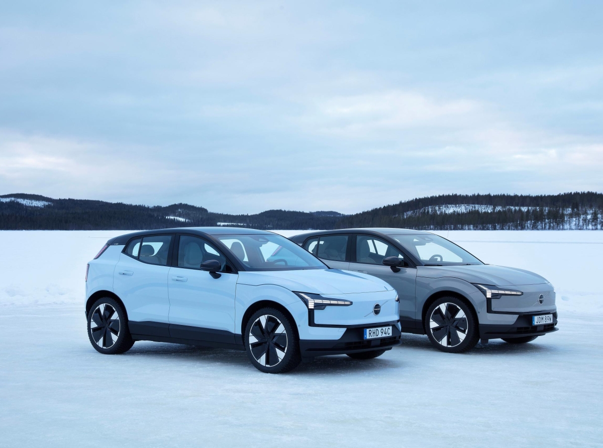 Volvo EX30 2025: Impressive Performance but Complicated Interface