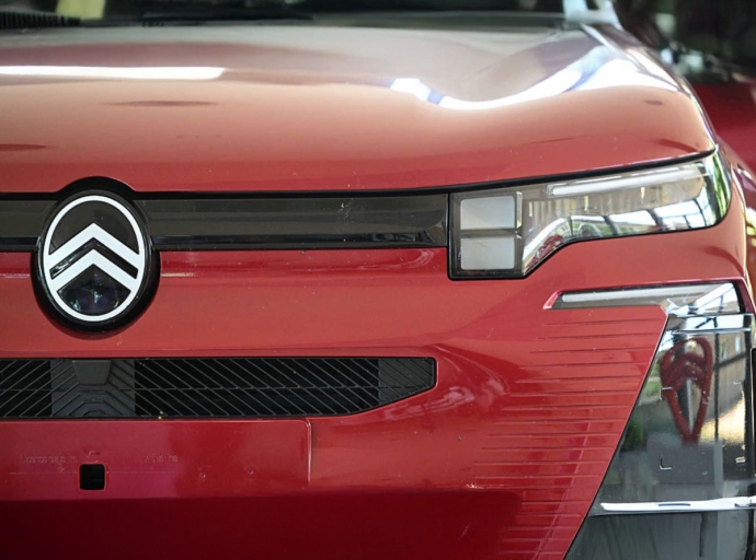 A Commercial Compromise With Mixed Consequences for the Auto Industry