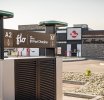 Tim Hortons et FLO accélèrent l’avenir électrique avec 100 bornes de recharge rapide d’ici 2028