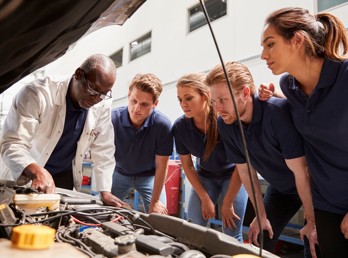 innoviste-valorise-3-nouveaux-metiers-de-lindustrie-des-vehicules-motorises
