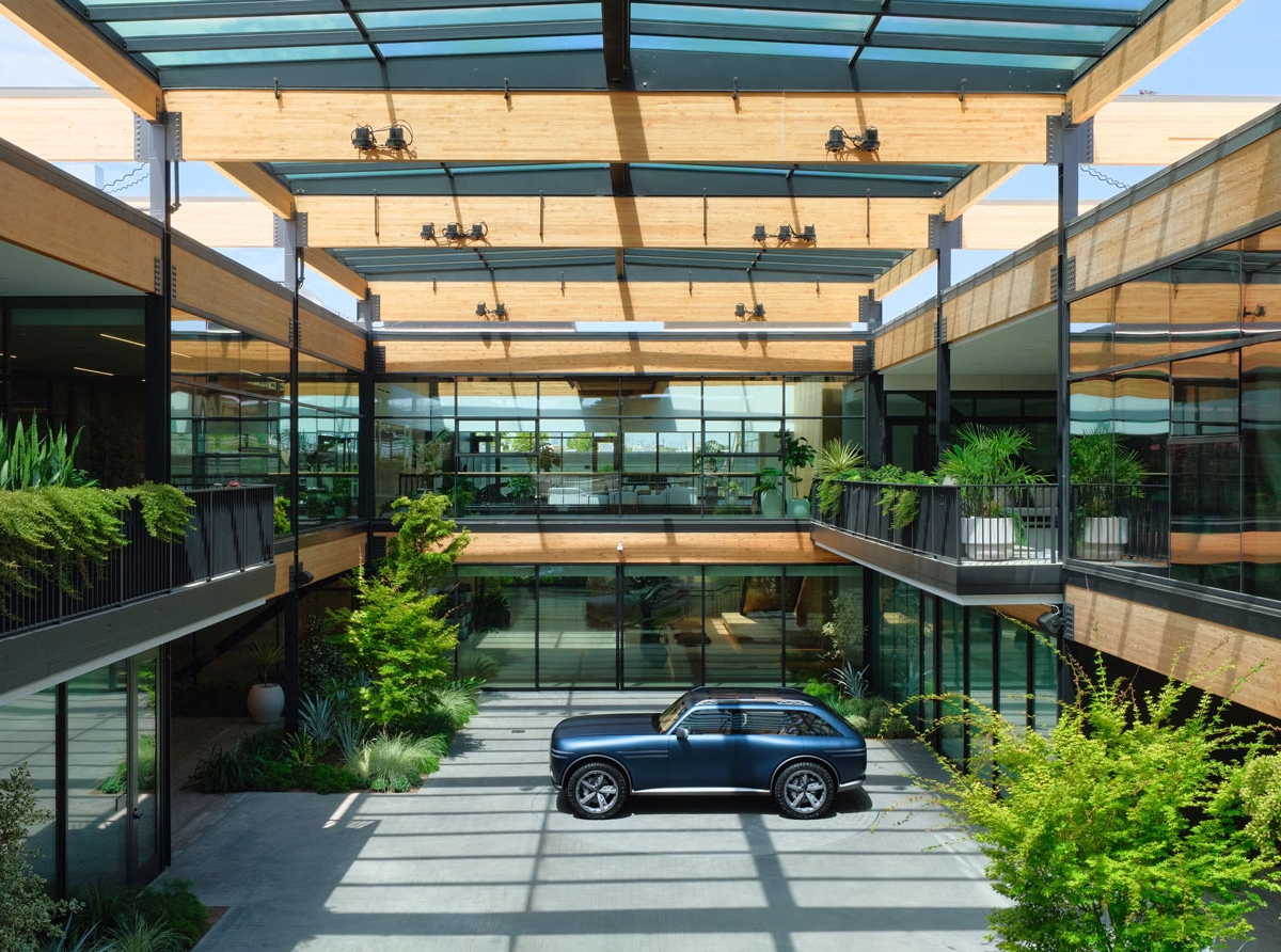 genesis-a-un-nouveau-studio-de-design-en-californie