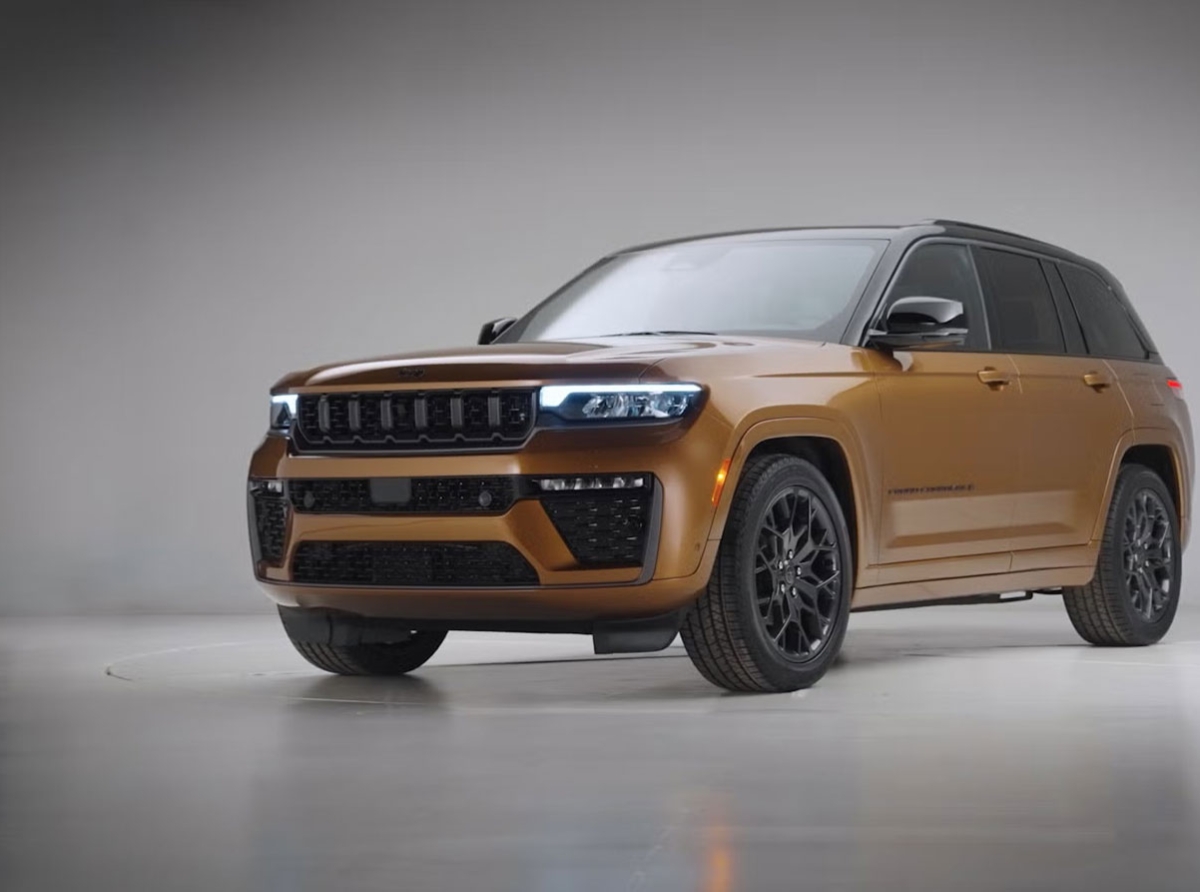 jeep-devoile-le-grand-cherokee-revise