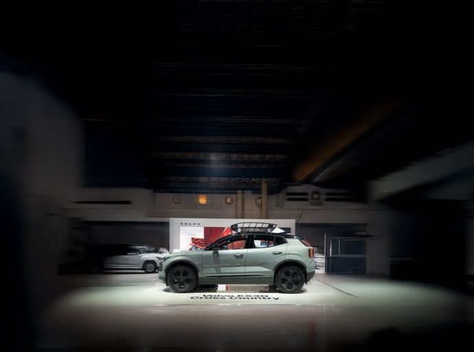 Volvo Car Canada dévoile le EX30 Cross Country au Salon de l’auto de Montréal