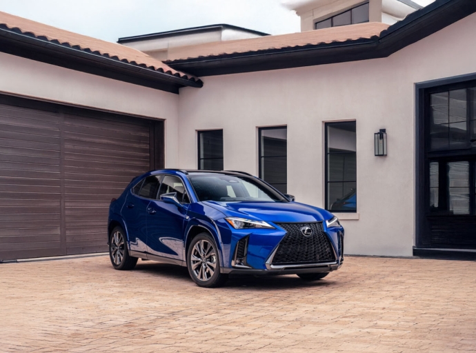 Lexus UX 300H 2026 : l’hybride urbain pensé pour toutes les saisons