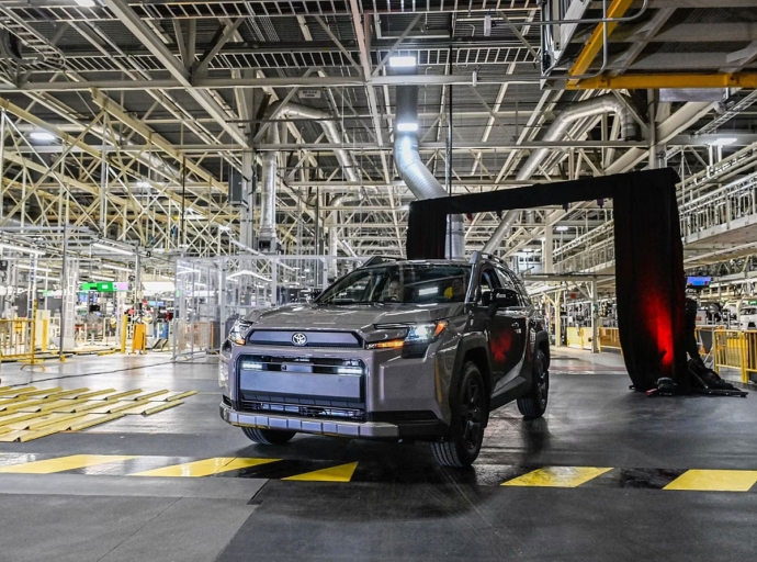 Toyota lance la production canadienne du RAV4 de 6e génération