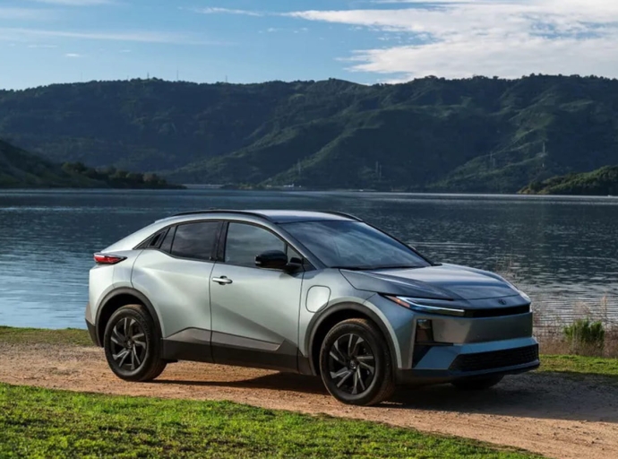 Toyota relance la C-HR