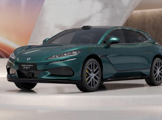 BYD's Denza Z9GT Can Recharge in About 5 Minutes!