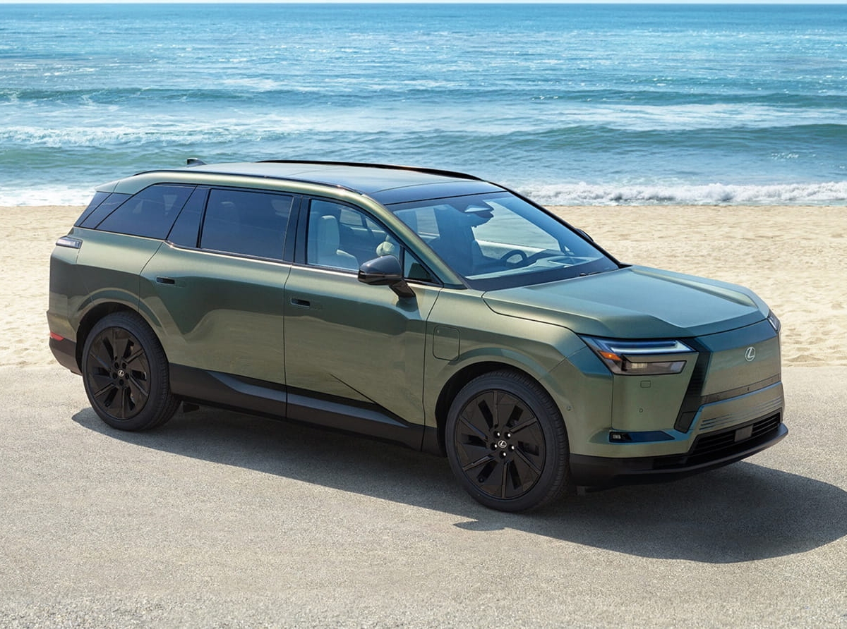 Lexus Unveils Its New TZ SUV