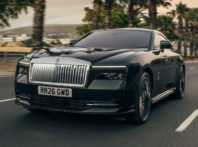 Rolls-Royce lance une version améliorée de sa Scepter, la Series II