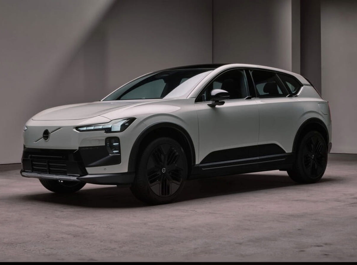 Could Volvo sedans and wagons make a comeback?